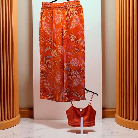 Orange Floral Pants and Satin Crop Top Set (L) - Picture 1 of 10